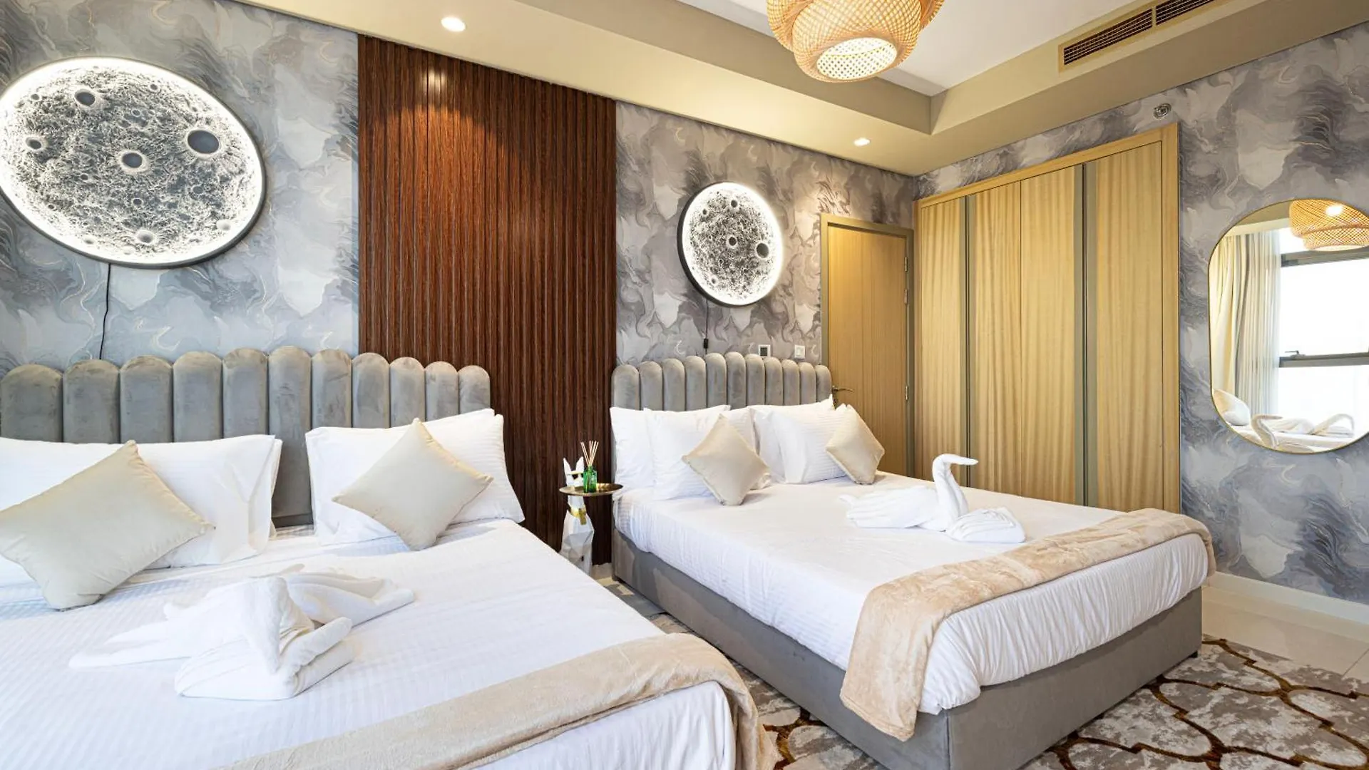Sky Palace With Burj Views & Downtown'S Top Rooftop Pool, 3Br Apartment In Paramount Hotel Midtown Dubai