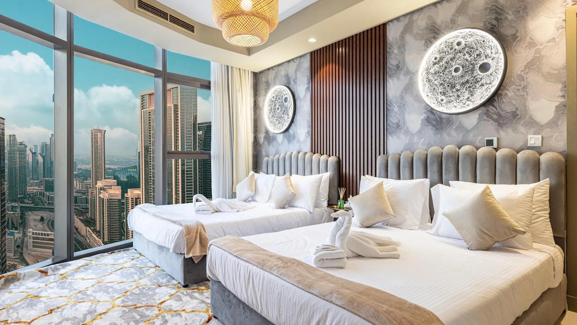 Sky Palace With Burj Views & Downtown'S Top Rooftop Pool, 3Br Apartment In Paramount Hotel Midtown Dubai