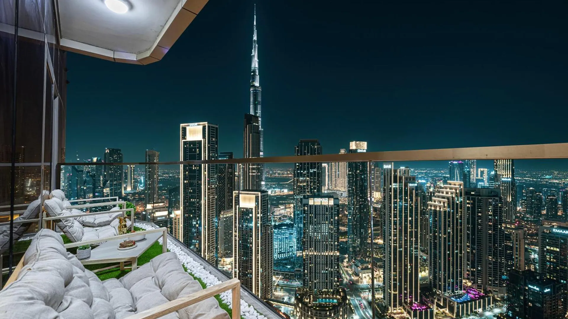 Sky Palace With Burj Views & Downtown'S Top Rooftop Pool, 3Br Apartment In Paramount Hotel Midtown Dubai United Arab Emirates
