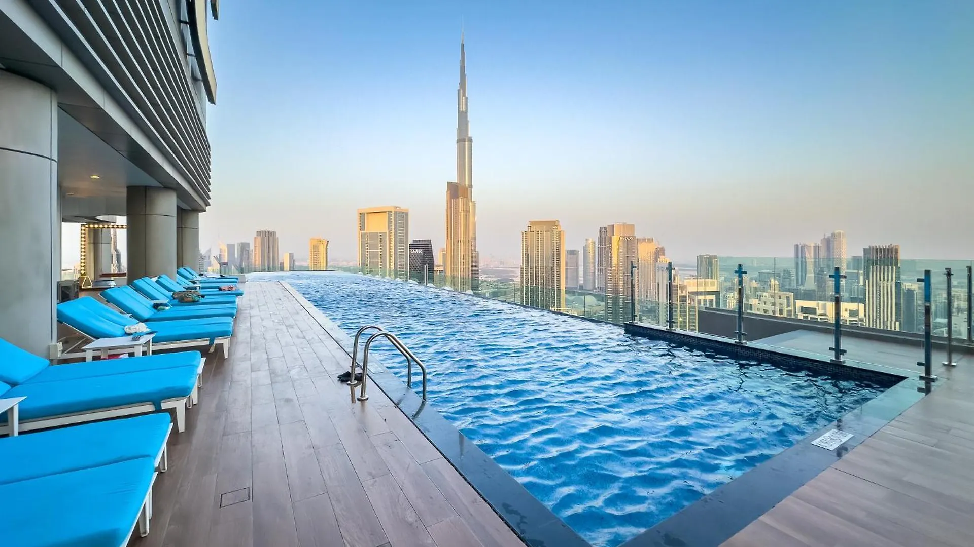 Sky Palace With Burj Views & Downtown'S Top Rooftop Pool, 3Br Apartment In Paramount Hotel Midtown Dubai