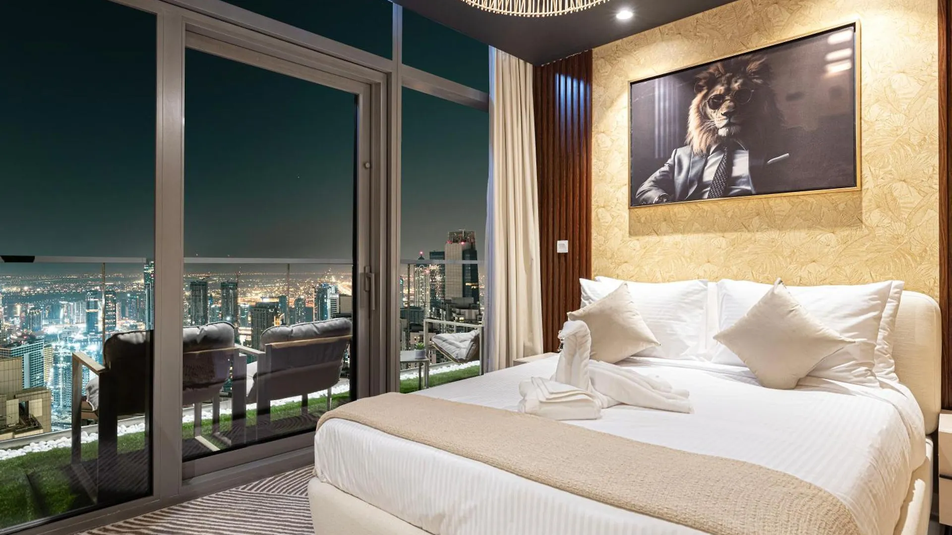 Sky Palace With Burj Views & Downtown'S Top Rooftop Pool, 3Br Apartment In Paramount Hotel Midtown Dubaj